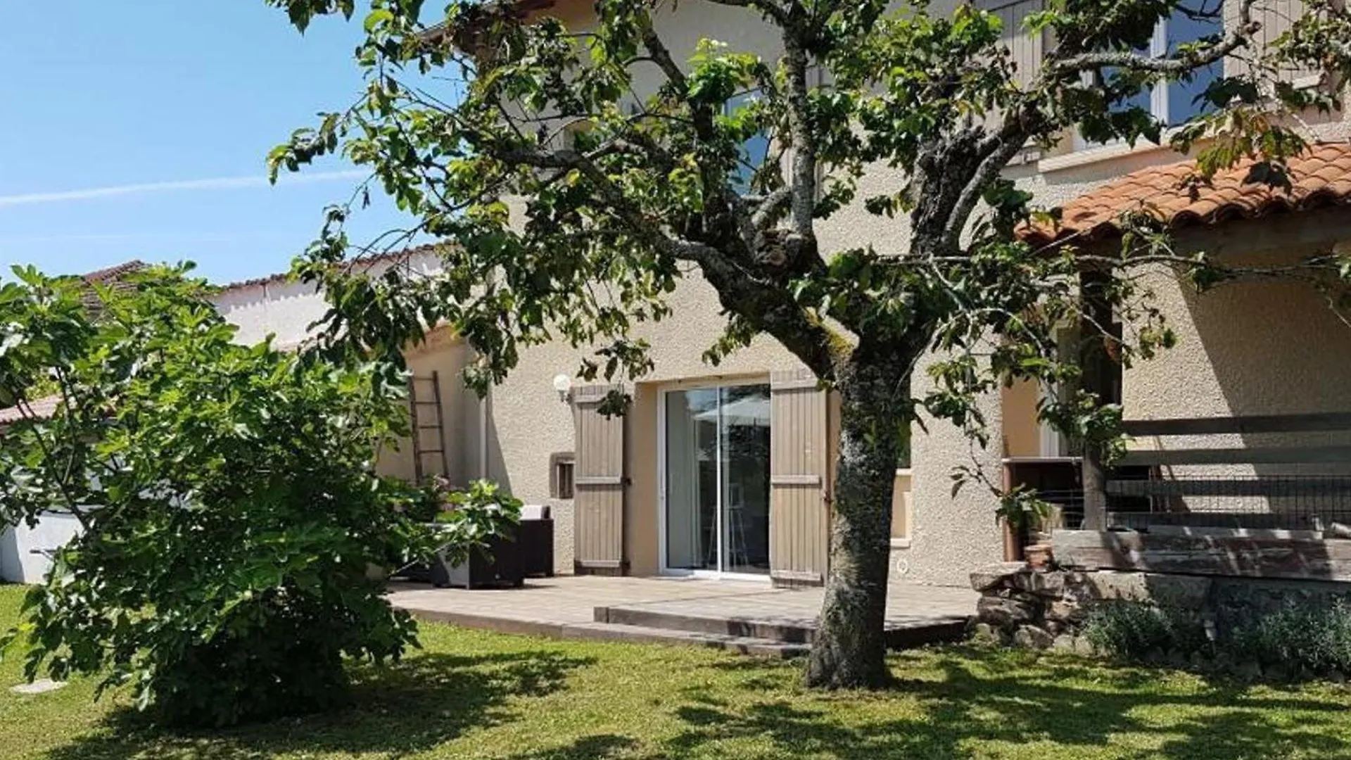 Charmant Gite Dans Les Monts Du Lyonnais Avec Jardin, Terrasse Et Confort Moderne - Fr-1-496-174 Maringes Holiday home